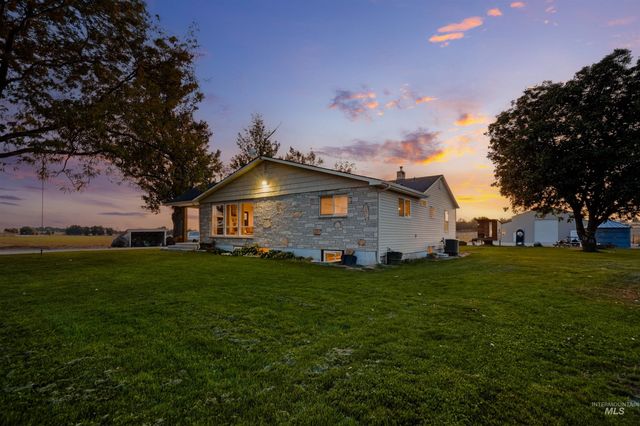 28627 Emmett Rd, Caldwell, ID 83607