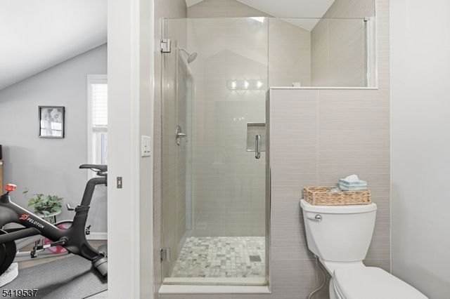 28 Raynor Rd, Morris Twp., NJ 07960