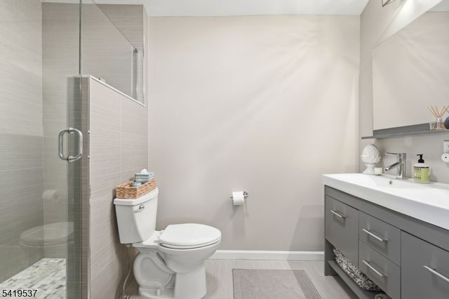 28 Raynor Rd, Morris Twp., NJ 07960