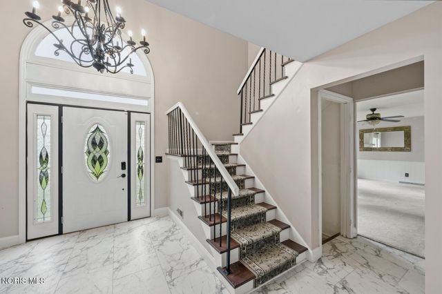5312 Fredelia Drive, Toledo, OH 43623