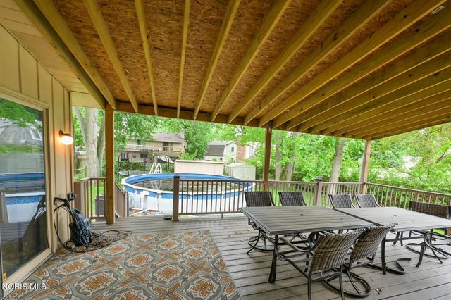 5312 Fredelia Drive, Toledo, OH 43623