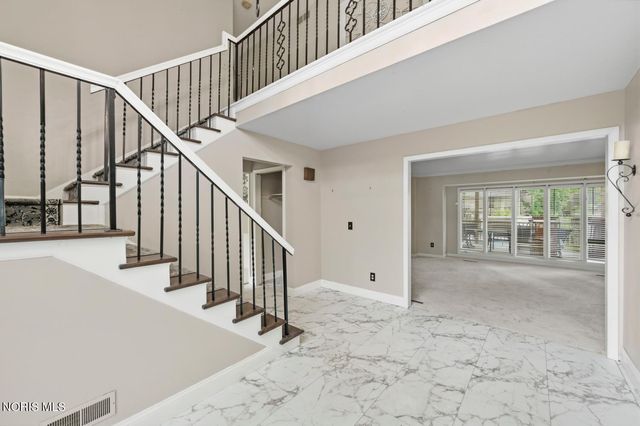 5312 Fredelia Drive, Toledo, OH 43623