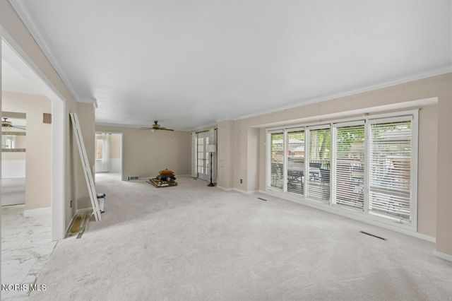 5312 Fredelia Drive, Toledo, OH 43623