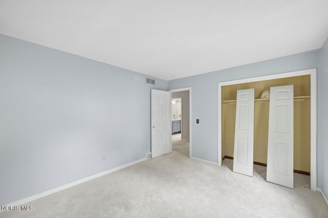 5312 Fredelia Drive, Toledo, OH 43623