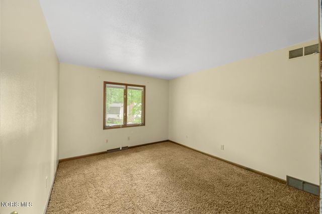 5312 Fredelia Drive, Toledo, OH 43623
