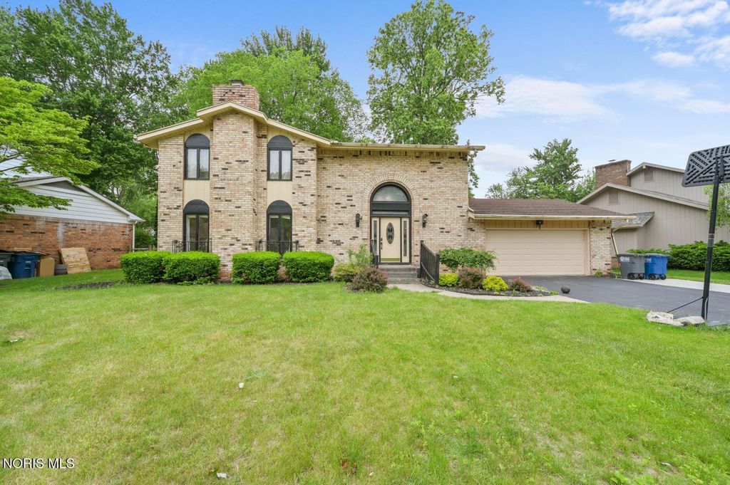 5312 Fredelia Drive, Toledo, OH 43623