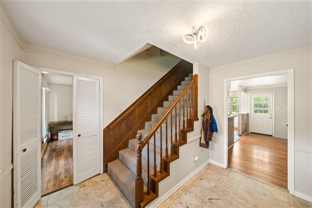 715 Marne Lane, Houston, TX 77090