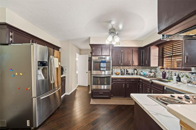 715 Marne Lane, Houston, TX 77090