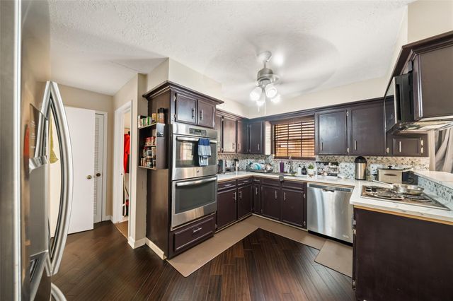 715 Marne Lane, Houston, TX 77090