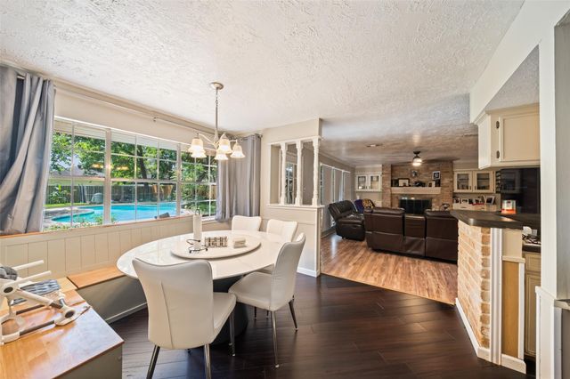 715 Marne Lane, Houston, TX 77090