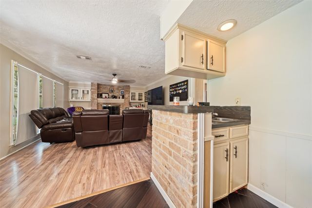 715 Marne Lane, Houston, TX 77090