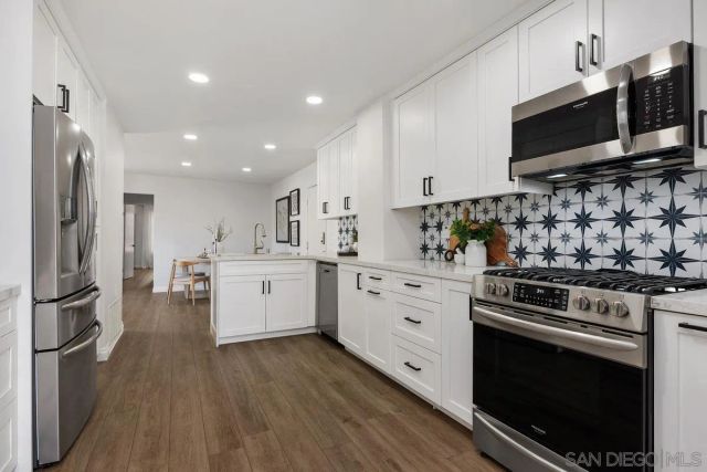6660 Reservoir, San Diego, CA 92115