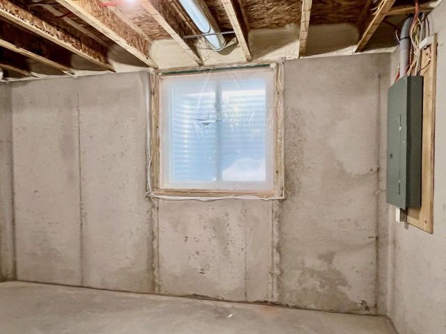 2040 RED FOX LANE, Kaukauna, WI 54130