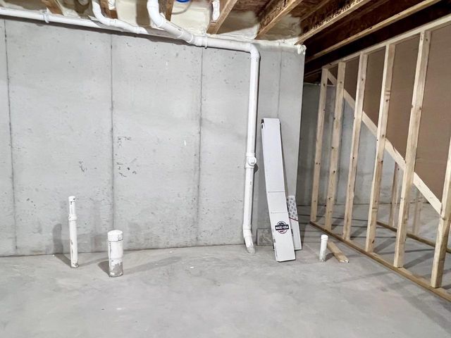 2040 RED FOX LANE, Kaukauna, WI 54130