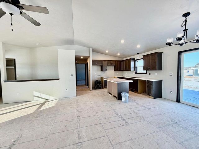 2040 RED FOX LANE, Kaukauna, WI 54130