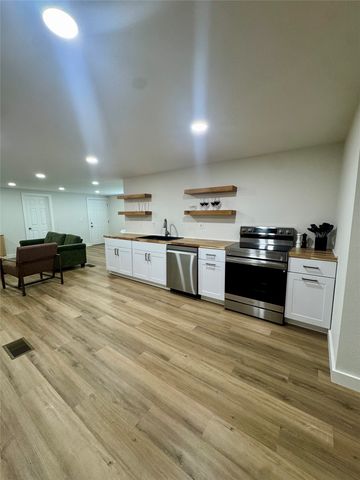 889 Quail Creek Circle, Pottsboro, TX 75076