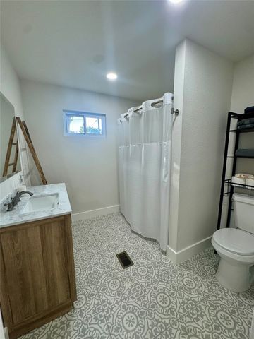 889 Quail Creek Circle, Pottsboro, TX 75076