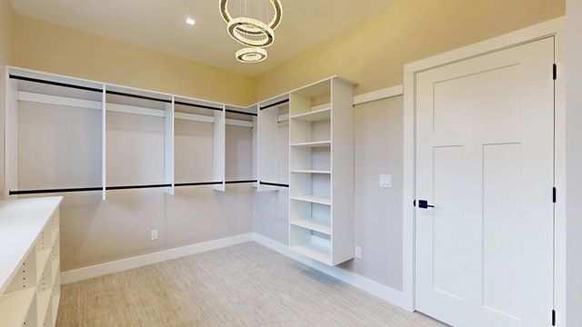 80 Sawmill Creek Trail, Saginaw, MI 48603