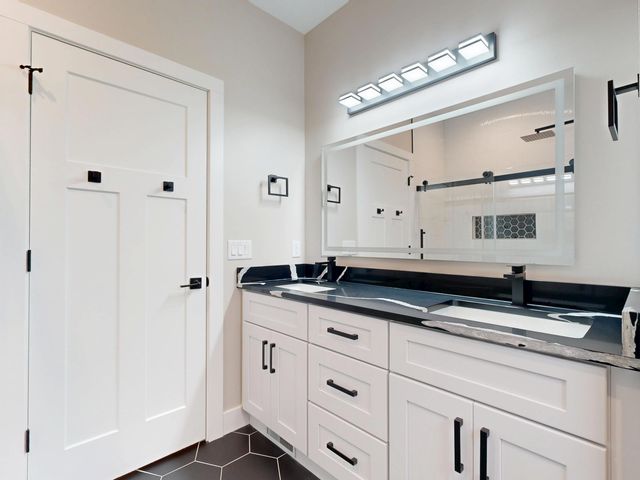 80 Sawmill Creek Trail, Saginaw, MI 48603