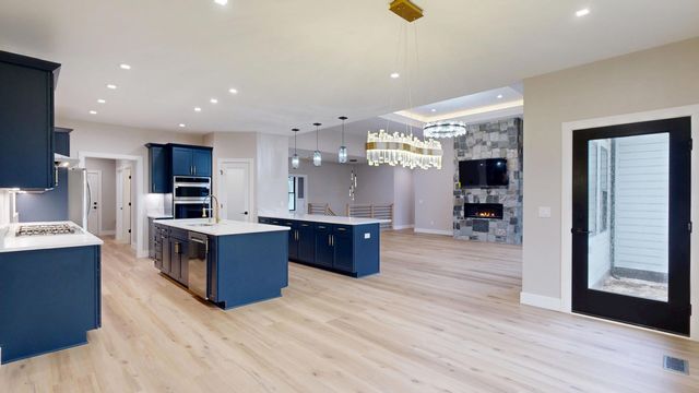 80 Sawmill Creek Trail, Saginaw, MI 48603