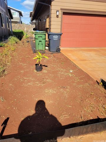 94-1110 Moleokekoa Street A6-55, Waipahu, HI 96797