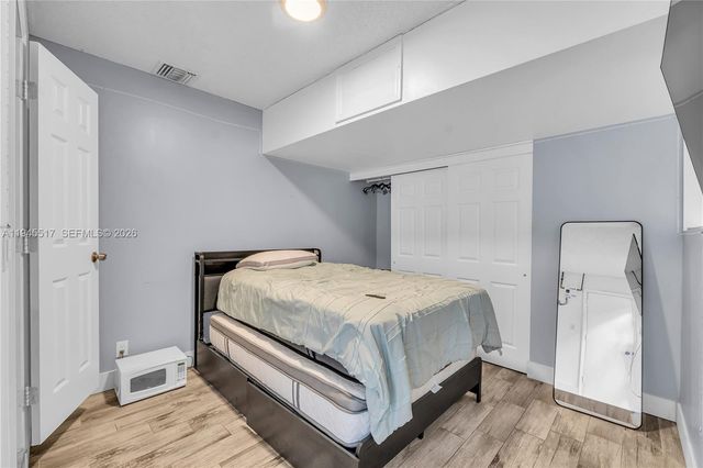 8202 NW 100th Dr, Tamarac, FL 33321