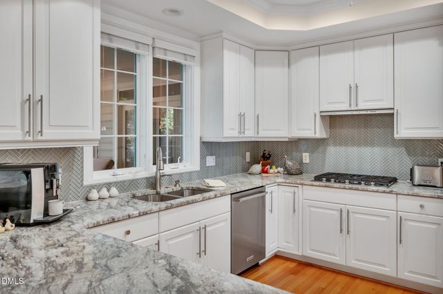 74304 Hasell, Chapel Hill, NC 27517