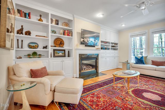 74304 Hasell, Chapel Hill, NC 27517