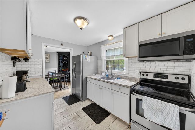 177 cowesett Avenue, West Warwick, RI 02893