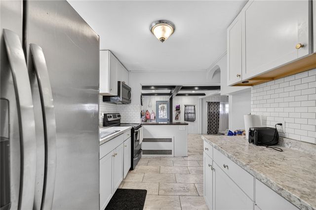 177 cowesett Avenue, West Warwick, RI 02893