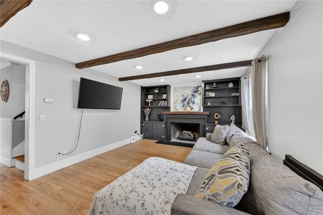 177 cowesett Avenue, West Warwick, RI 02893