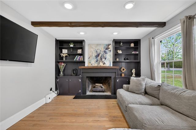 177 cowesett Avenue, West Warwick, RI 02893
