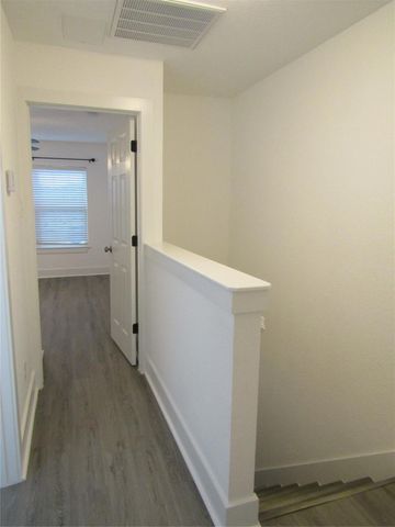 818 W Collins Street, Denton, TX 76201