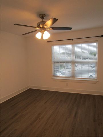 818 W Collins Street, Denton, TX 76201