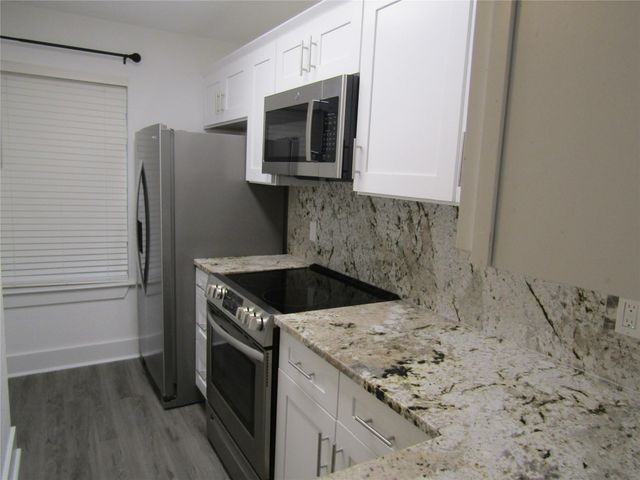 818 W Collins Street, Denton, TX 76201