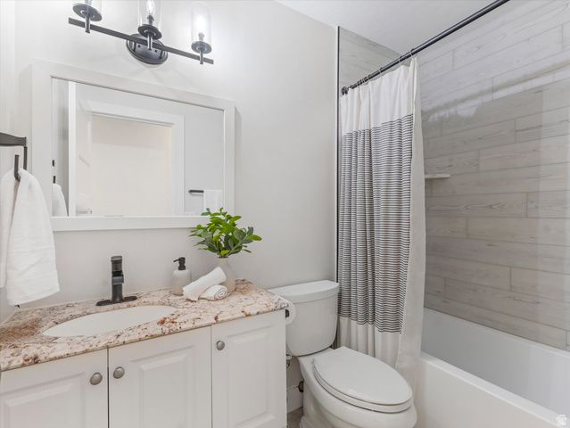 11462 S HIDDEN VALLEY BLVD, Sandy, UT 84092