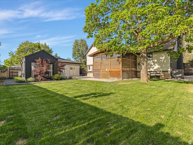 11462 S HIDDEN VALLEY BLVD, Sandy, UT 84092