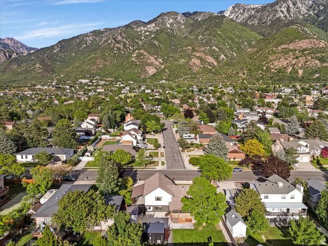 11462 S HIDDEN VALLEY BLVD, Sandy, UT 84092
