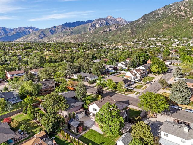 11462 S HIDDEN VALLEY BLVD, Sandy, UT 84092