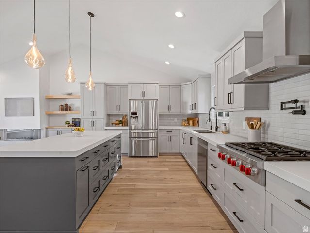 11462 S HIDDEN VALLEY BLVD, Sandy, UT 84092