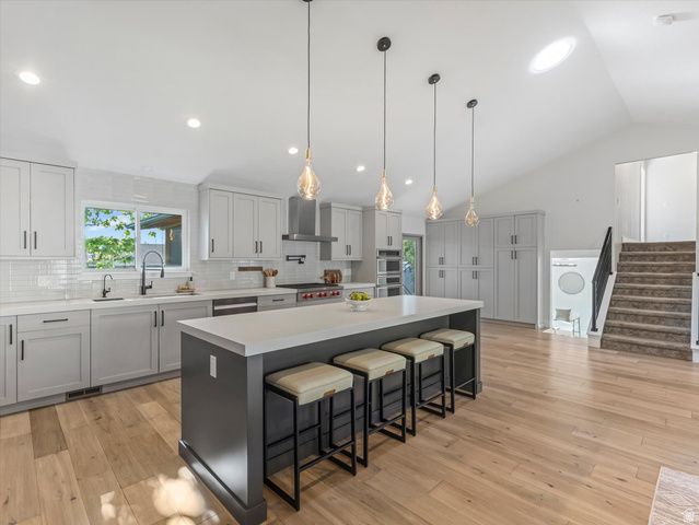 11462 S HIDDEN VALLEY BLVD, Sandy, UT 84092