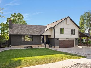 11462 S HIDDEN VALLEY BLVD, Sandy, UT 84092