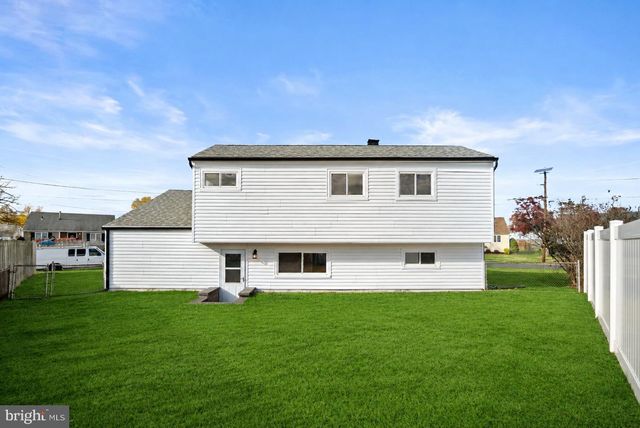 23 HASTINGS RD, Hamilton, NJ 08620