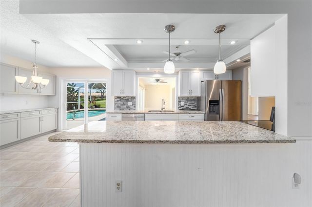 3162 E VILLAGE DRIVE, Venice, FL 34293