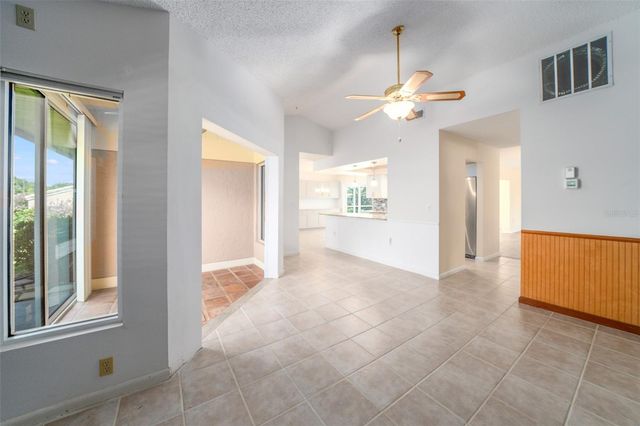 3162 E VILLAGE DRIVE, Venice, FL 34293