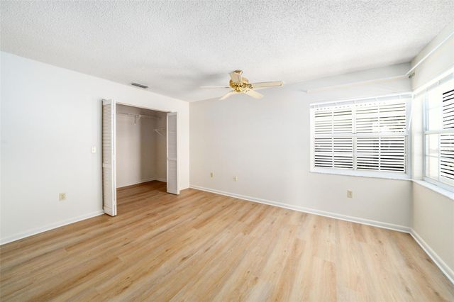 3162 E VILLAGE DRIVE, Venice, FL 34293