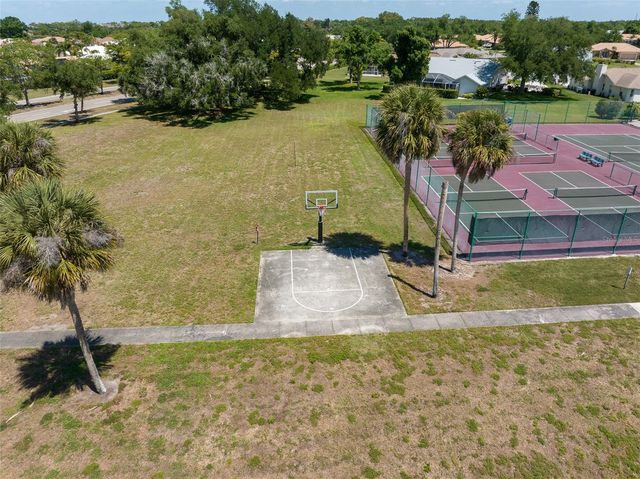 3162 E VILLAGE DRIVE, Venice, FL 34293