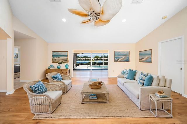 3162 E VILLAGE DRIVE, Venice, FL 34293