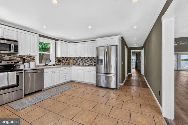 3704 EDGEWATER PL, Dundalk, MD 21222