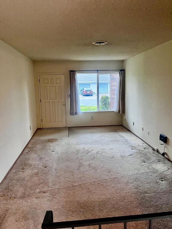 Image 10 of property listing at 3312 Jayanne Way, Carmichael, CA 95608